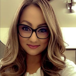 Meet your Posher, Monica